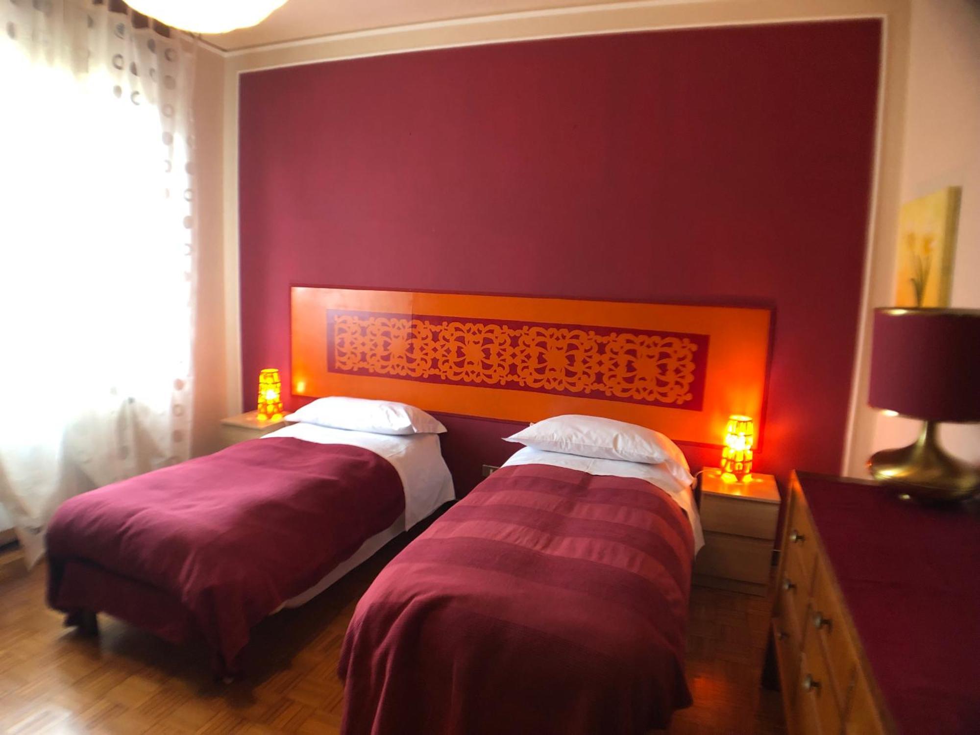 Bed and Breakfast Viamilano25 Mirandola Exterior foto